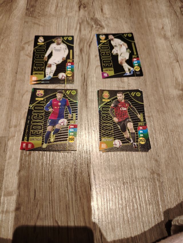 Cromos Adrenalyn 24-25