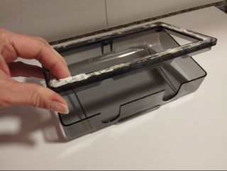 Protector para dos interruptores de luz o enchufes