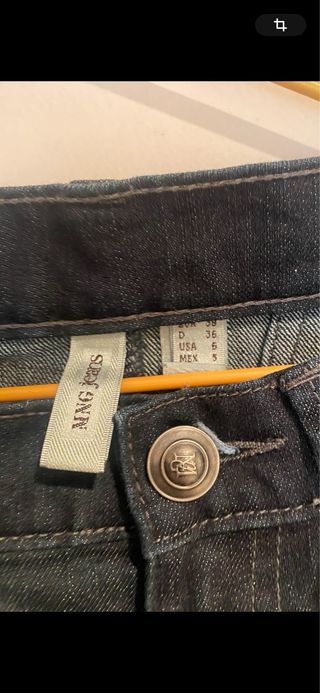 Pantalon vaquero Mango