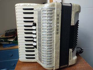 Acordeon aleman Hohner Concerto III S
