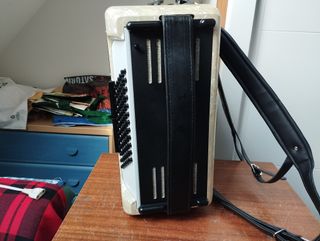 Acordeon aleman Hohner Concerto III S