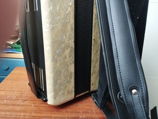 Acordeon aleman Hohner Concerto III S