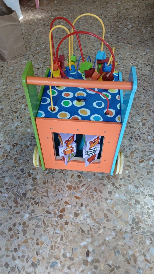 Andador correpasillos bebé colores