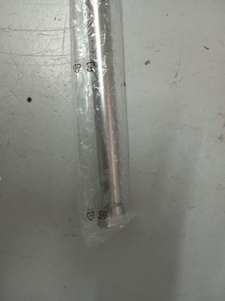 Barra cortina ajustable