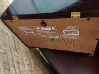 ¡Se vende radio antigua!