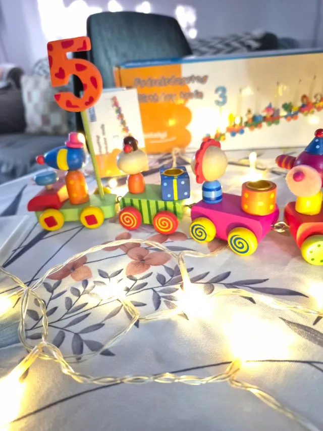 Tren infantil portavelas fiestas