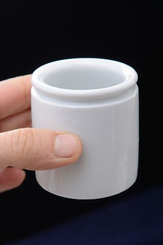 Tarro vintage farmacia loza blanca tapa roja