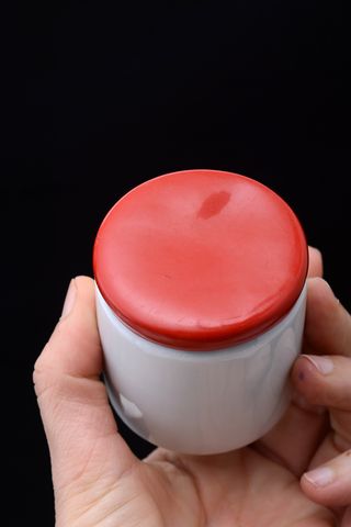 Tarro vintage farmacia loza blanca tapa roja