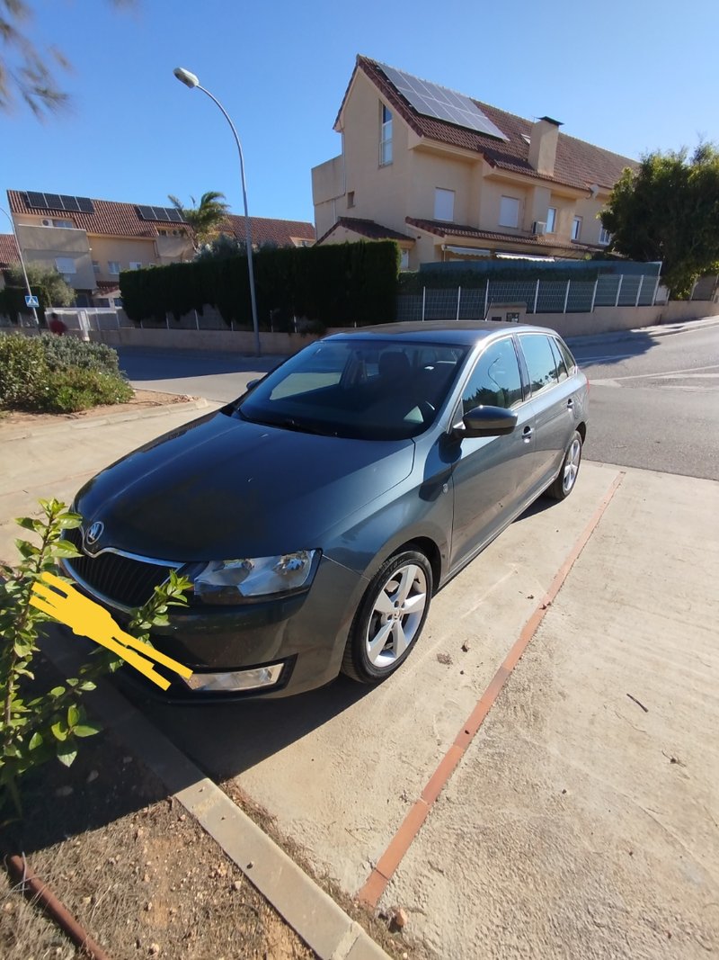 Skoda Spaceback 2015 - foto 1
