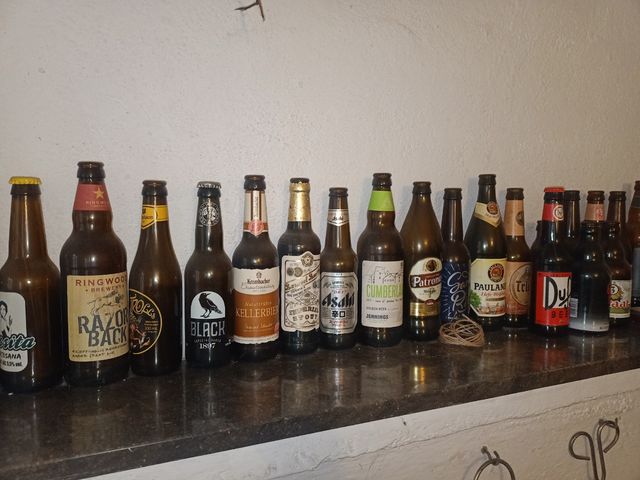 Colección botellas cerveza