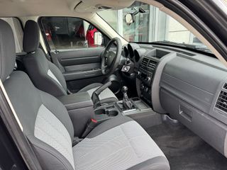 DODGE Nitro 2.8 CRD SE 4WD 2009