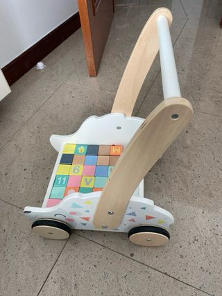 Andador carrito de madera