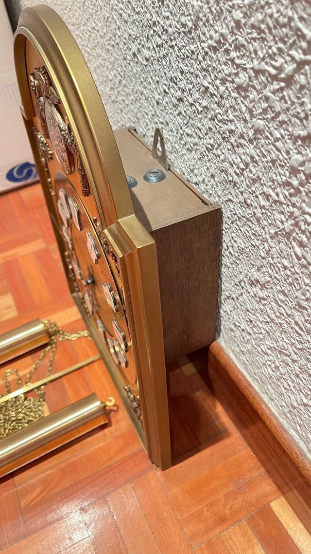 Reloj de pared Deco dorado