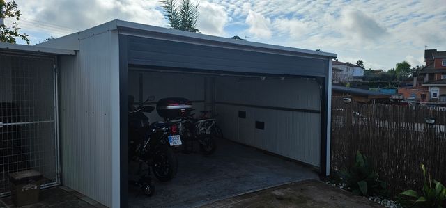 Parking panel sandwich