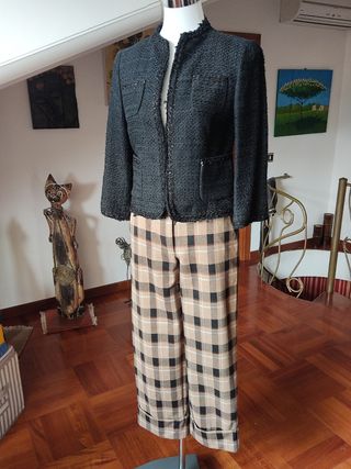 Completo donna giacca e pantalone. Zara .Taglia S
