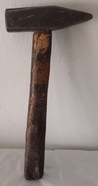 Martello con manico in legno 800 vint