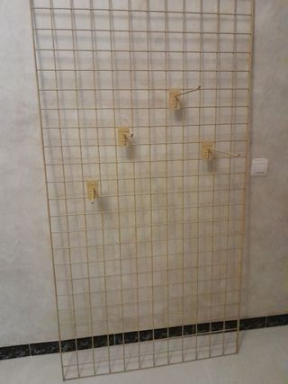 Panel de rejilla para comercio.