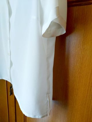 Blusa blanca T-54 AV-Avril