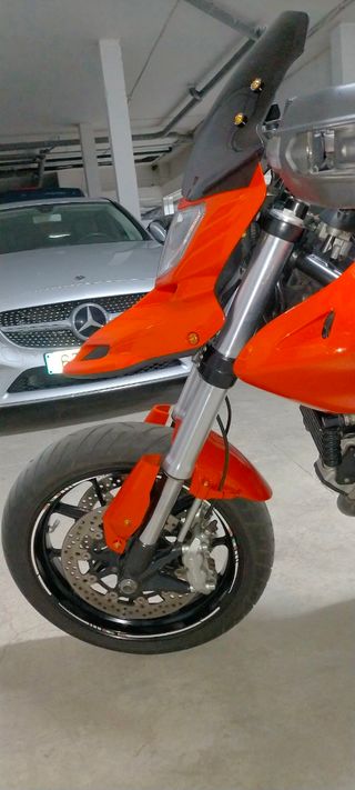 Ducati Hypermotard 796 del 2010 con 44000km