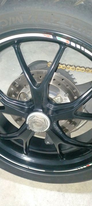 Ducati Hypermotard 796 del 2010 con 44000km