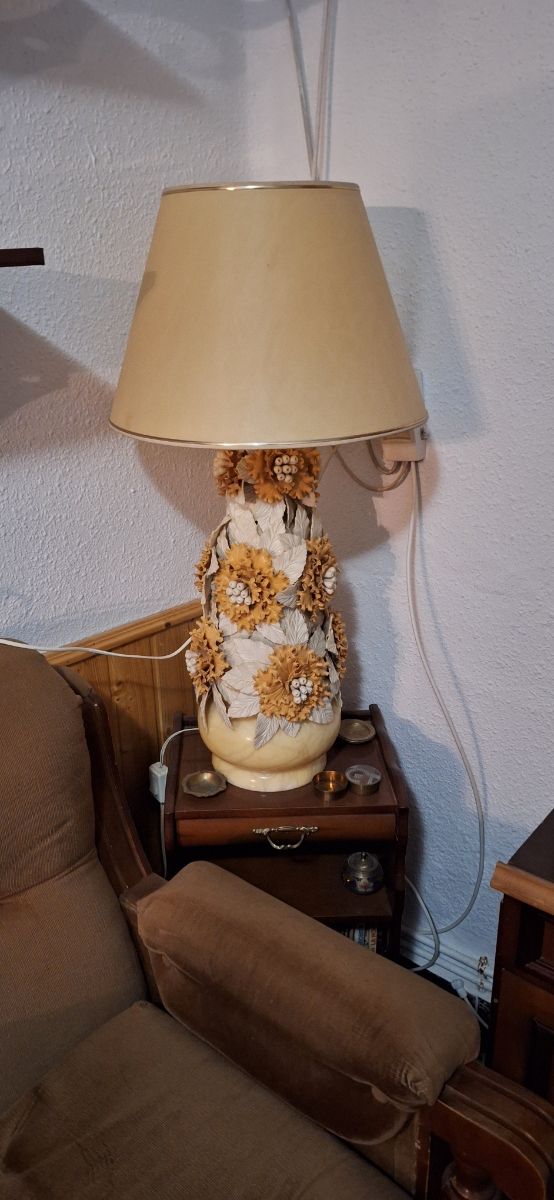 MUEBLES DE COMEDOR RETRO