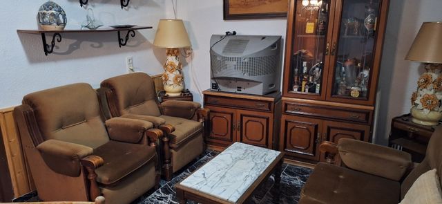 MUEBLES DE COMEDOR RETRO