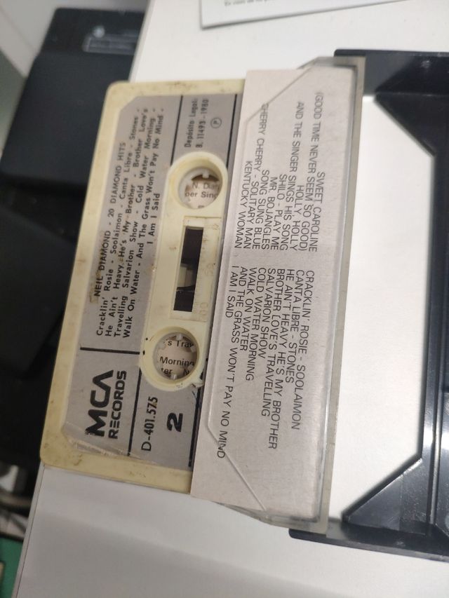 Cinta casette de Neil Diamond.  20 diamonds hits