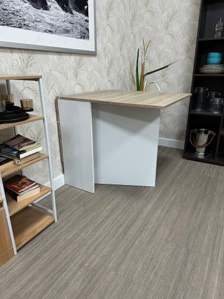 MESA NUEVA PARA ESPACIOS PEQUEÑOS