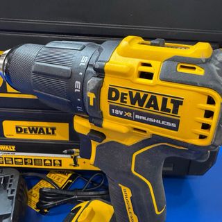 TALADRO DEWALT DCD709