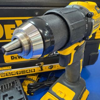 TALADRO DEWALT DCD709