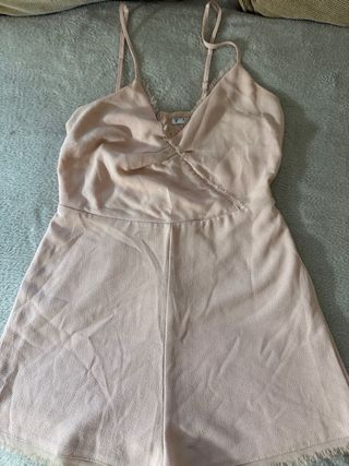 Mono corto rosa palo de Pull and Bear  Talla S