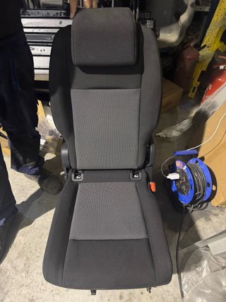 Asiento individual toyota proace city