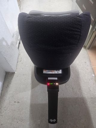 Silla de bebé isofix   bebe confort- maxi cosi 