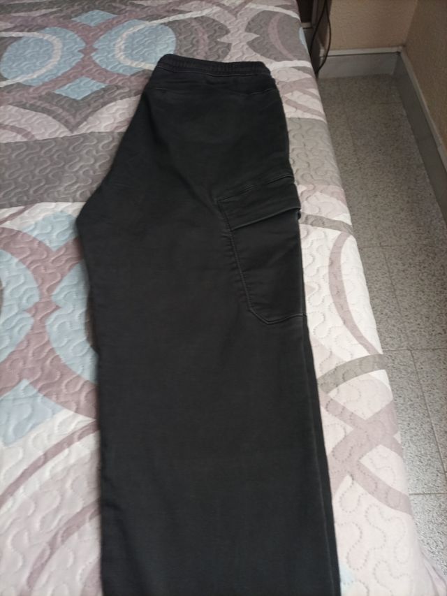 PANTALON JOGGER CHICO TALLA L ( Talla grande)


