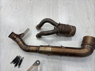 ESCAPE AKRAPOVIC YAMAHA R7