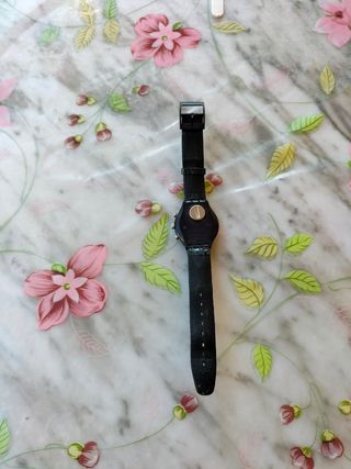 Orologio Swatch con cinturino in pelle