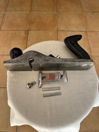 Cepillo metálico de carpintero PÁRAMO No 10.