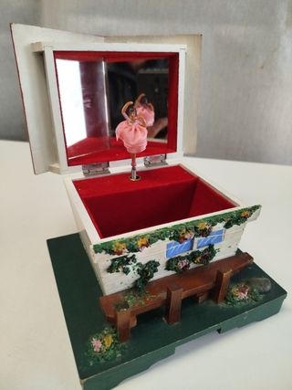 Caja musical madera joyero antiguo