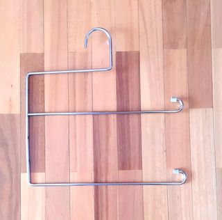 Percha de pantalones.