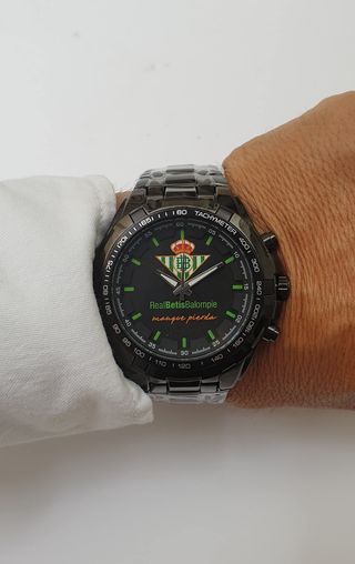 RELOJ REAL BETIS, ESCUDO GRABADO EN LA CORREA INOX