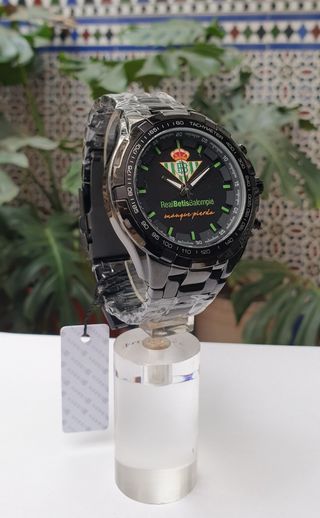 RELOJ REAL BETIS, ESCUDO GRABADO EN LA CORREA INOX