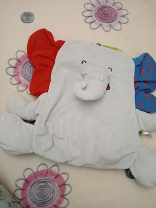 Juguete bebe elefante texturas, precio negociable 