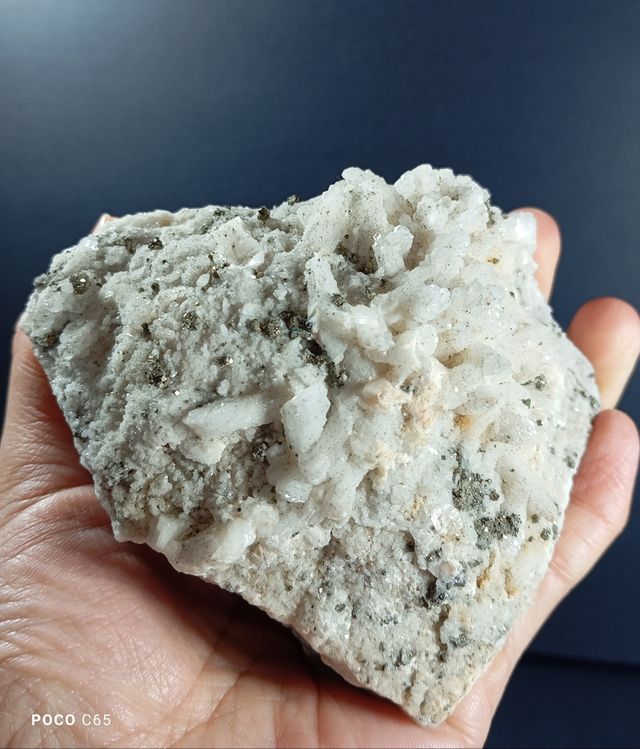 Calcite verde con pirite