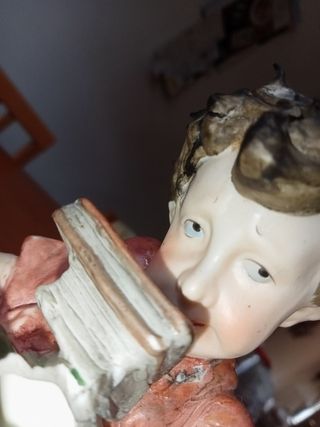 Figura di porcellana vintage STUDENTE