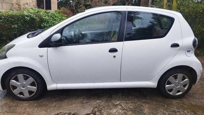 Toyota Aygo 2011 - foto 1