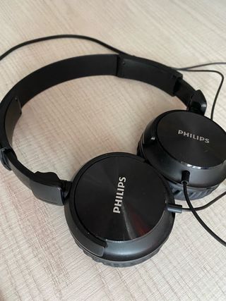 Auriculares Philips con Cable. Almohadillas NUEVAS