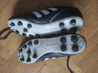 Botas fútbol Adidas Kaiser liga de segunda mano por 55 EUR en - Main Image