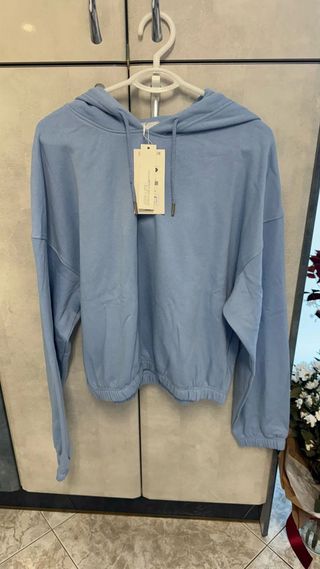 Sudadera azul claro capucha Bershka XL