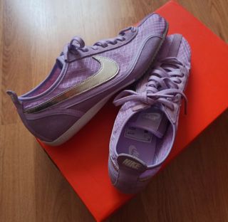 A ESTRENAR ZAPATILLAS NIKE N 38