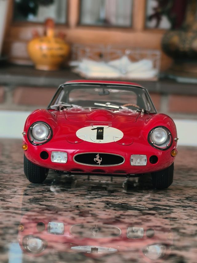 1:18 Ferrari 250 GTO, CMC